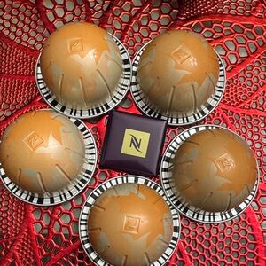 Nespresso VERTUO Maple 🍁 pecan sampler. 🍁🍁🍁🍁🍁🍁🍁🍁🍁🍁🍁